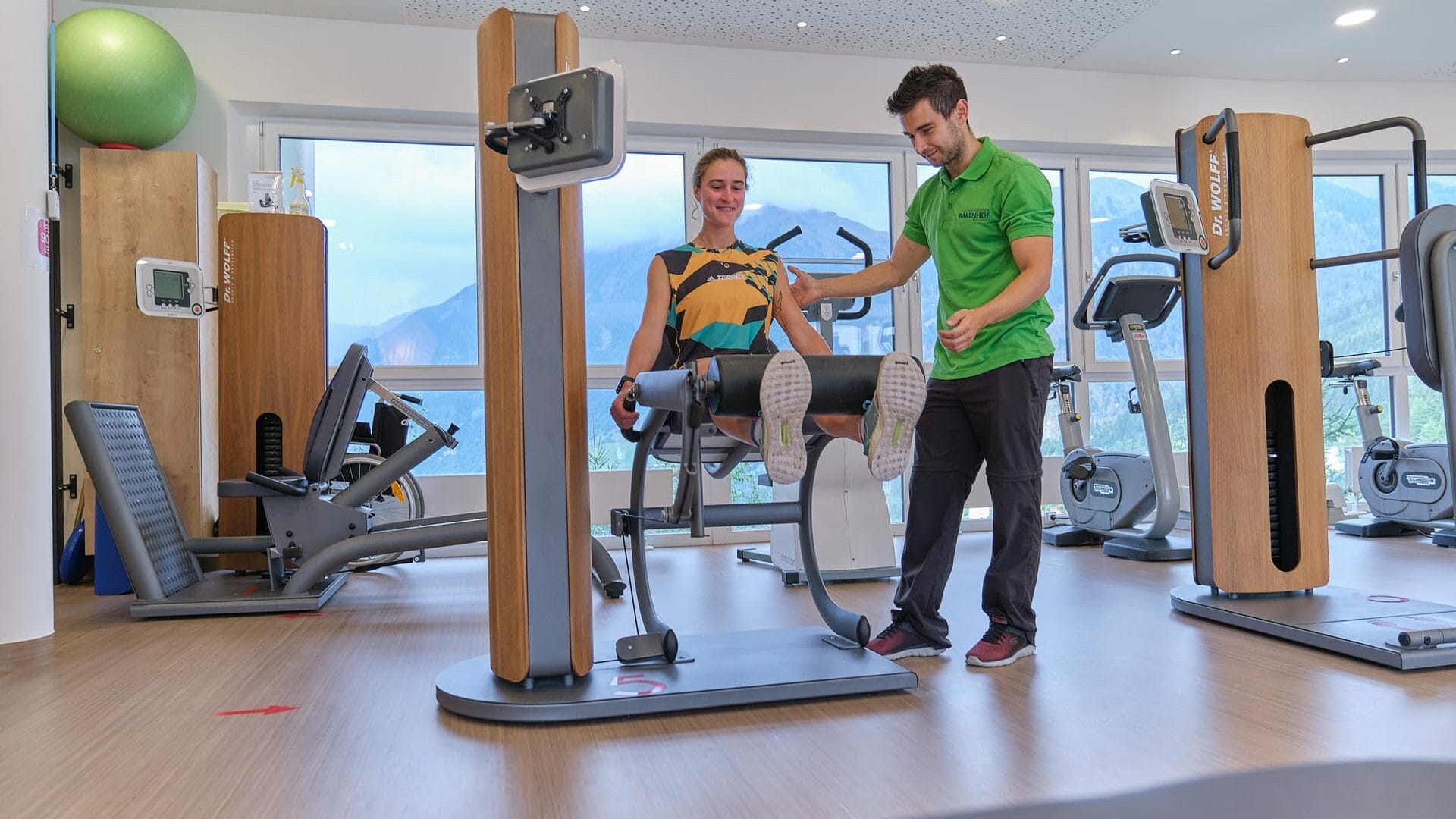 gesundheitszentrum-kurhotel-baerenhof-bad-gastein-1920-fitnessraum-9760