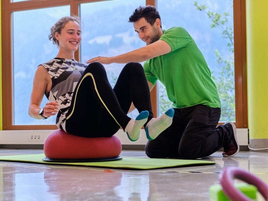 gesundheitszentrum-kurhotel-baerenhof-bad-gastein-1920-gymnastikraum-9972